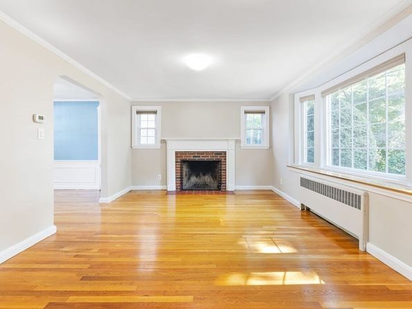 857 Vfw Parkway, Boston MA 02132