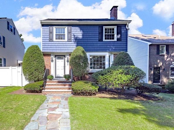 857 Vfw Parkway, Boston MA 02132
