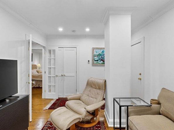 461 Beacon Street 1, Boston MA 02116