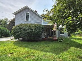 13 Tanner Rd, Webster MA 01570