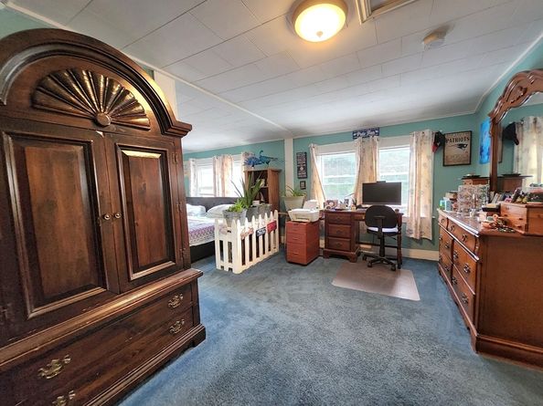 13 Tanner Rd, Webster MA 01570