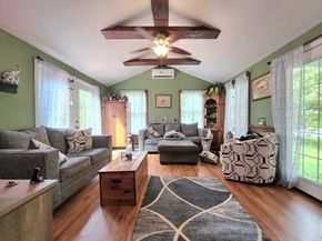 13 Tanner Rd, Webster MA 01570