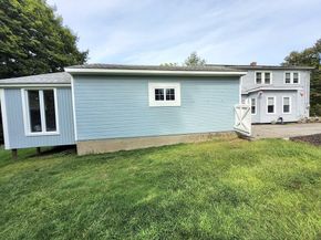 13 Tanner Rd, Webster MA 01570