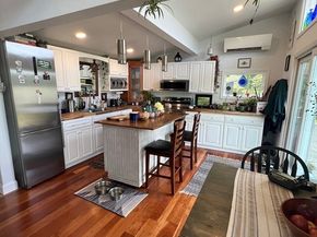 102 River Street, Leicester MA 01542