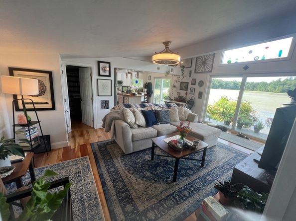 102 River Street, Leicester MA 01542