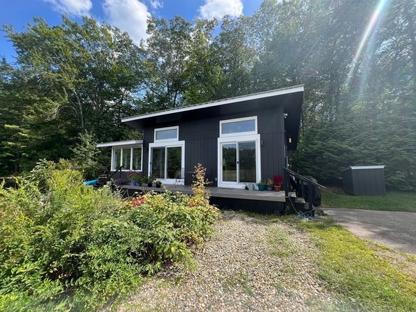 102 River Street, Leicester MA 01542