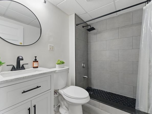 16 Garrison Rd 7, Brookline MA 02445