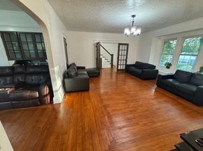 91 Standish St, Worcester MA 01604