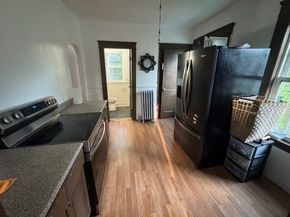 91 Standish St, Worcester MA 01604