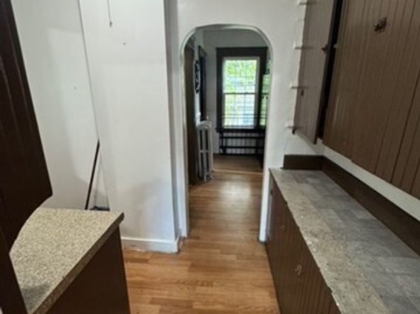 91 Standish St, Worcester MA 01604