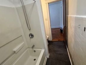 91 Standish St, Worcester MA 01604