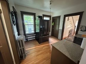 91 Standish St, Worcester MA 01604