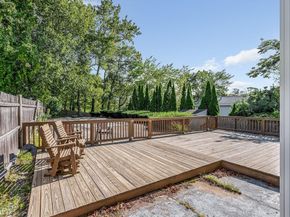 1 Kenwood St, Billerica MA 01862