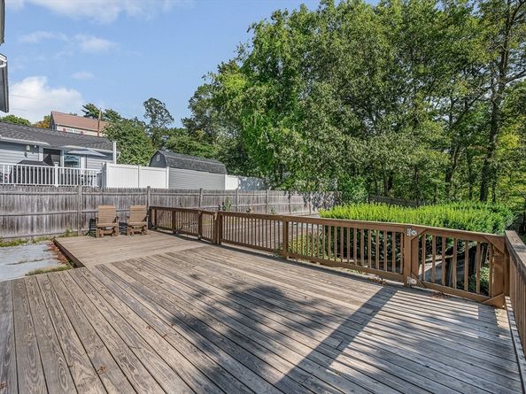 1 Kenwood St, Billerica MA 01862