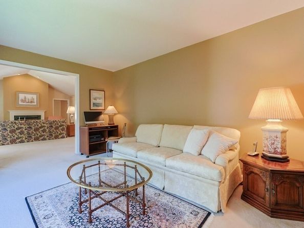 9 Shaker Way 9, Westborough MA 01581