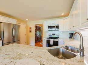 9 Shaker Way 9, Westborough MA 01581