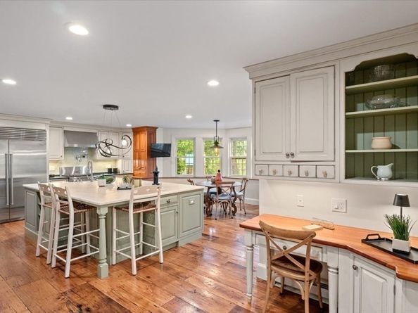 2 Diamond, Norfolk MA 02056