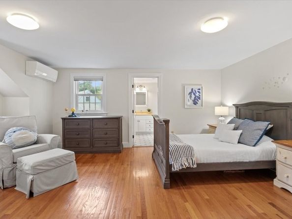 2 Diamond, Norfolk MA 02056