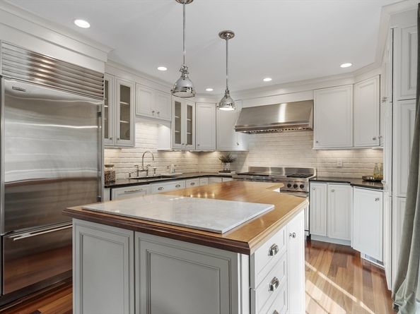 27 Pine St, Concord MA 01742