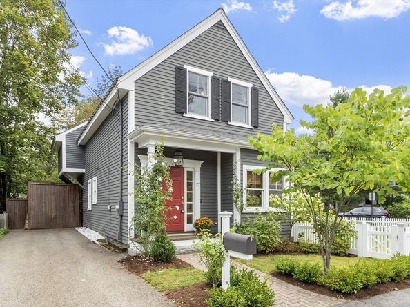 27 Pine St, Concord MA 01742