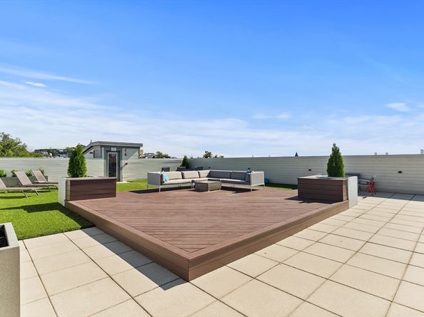 309 E St 36, Boston MA 02127
