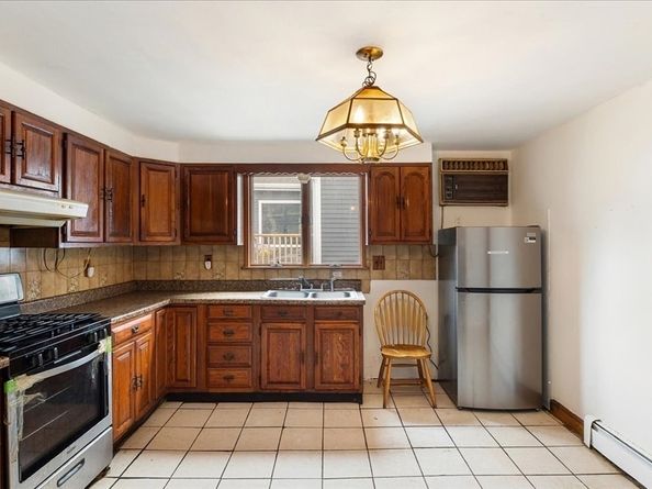 53 Prescott St, Somerville MA 02143