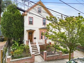 53 Prescott St