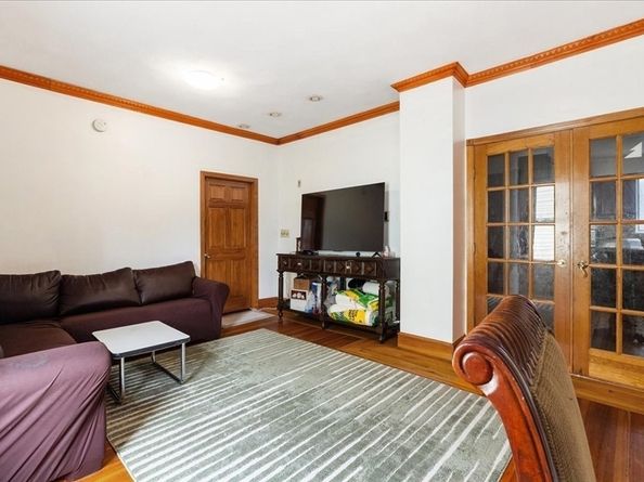 53 Prescott St, Somerville MA 02143