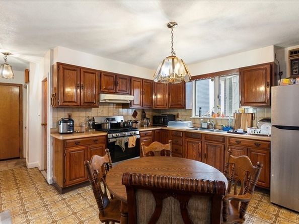 53 Prescott St, Somerville MA 02143