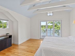 35 Keyes Road, Westford MA 01886