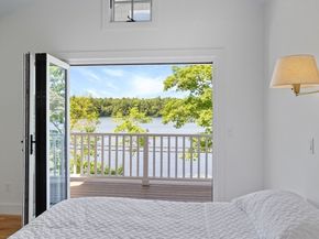35 Keyes Road, Westford MA 01886