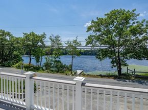 35 Keyes Road, Westford MA 01886