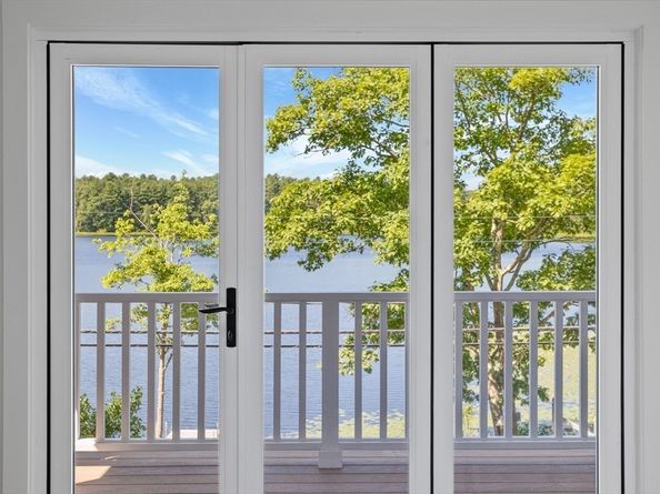 35 Keyes Road, Westford MA 01886