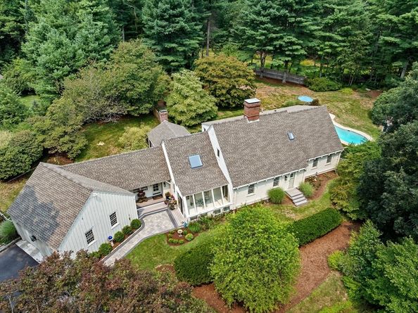 33 Herring Weir Rd, Duxbury MA 02332