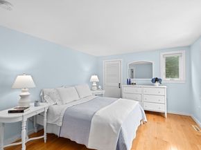 33 Herring Weir Rd, Duxbury MA 02332