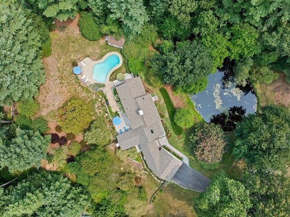 33 Herring Weir Rd, Duxbury MA 02332