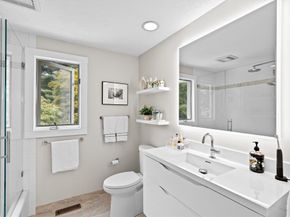 33 Herring Weir Rd, Duxbury MA 02332