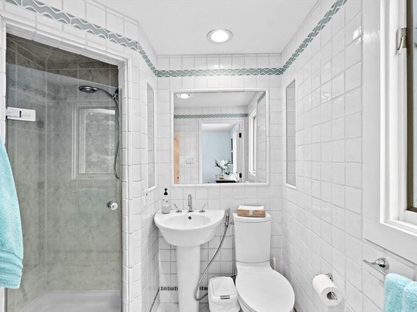 33 Herring Weir Rd, Duxbury MA 02332