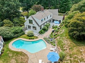 33 Herring Weir Rd, Duxbury MA 02332