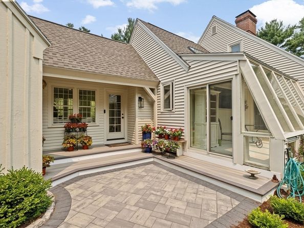 33 Herring Weir Rd, Duxbury MA 02332