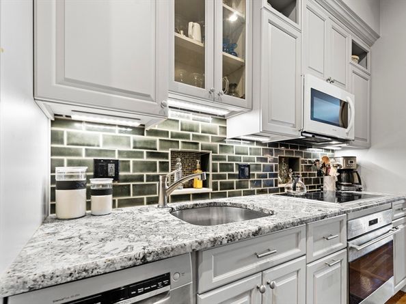 265 Beacon St 4, Boston MA 02116