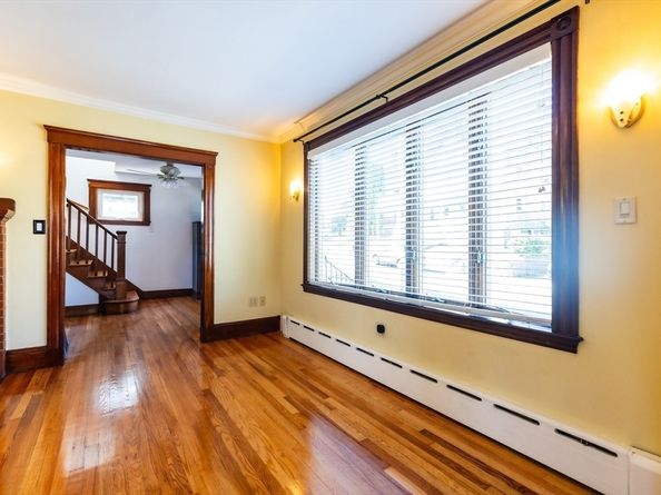 181 Grovers Ave, Winthrop MA 02152