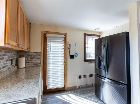 181 Grovers Ave, Winthrop MA 02152