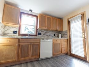 181 Grovers Ave, Winthrop MA 02152