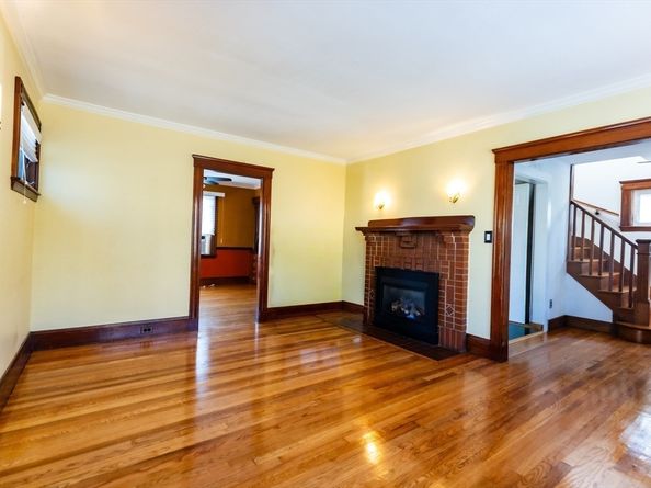 181 Grovers Ave, Winthrop MA 02152