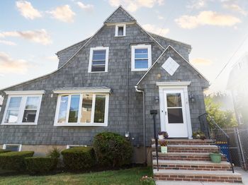 181 Grovers Ave