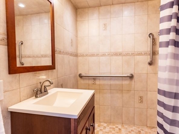 181 Grovers Ave, Winthrop MA 02152