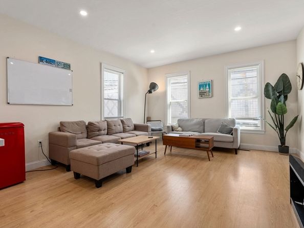 11 Dexter St, Boston MA 02127