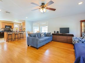 8 Whitins Rd A, Sutton MA 01590