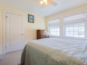 8 Whitins Rd A, Sutton MA 01590